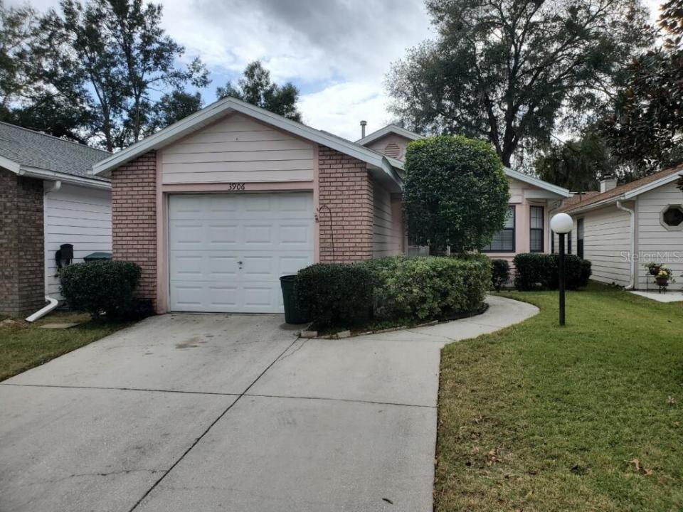 3906 NE 22nd Street, OCALA, Florida 34470