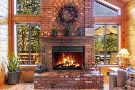 24561 Lakeview Dr, Idyllwild, 加州 92549, 美國