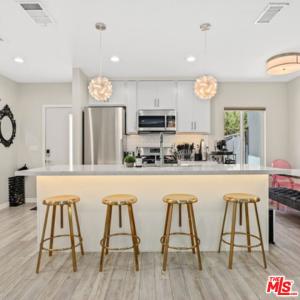 6526 6528 San Vicente Boulevard, Los Angeles, California 90048