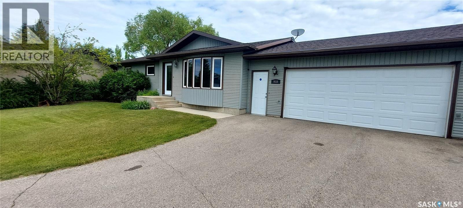 918 ANTON PLACE, Wadena, Saskatchewan S0A 4J0, Canada