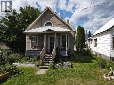 415 DOWNIE STREET, Revelstoke, Colombia Británica V0E 2S0, Canadá