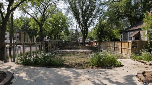 928 MAIN STREET, Saskatoon, Saskatchewan S7H 0K5, Canada