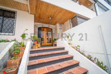 José Felix Barreiro y de Los Alamos N50-84, Quito, Pichincha 00001, Equador