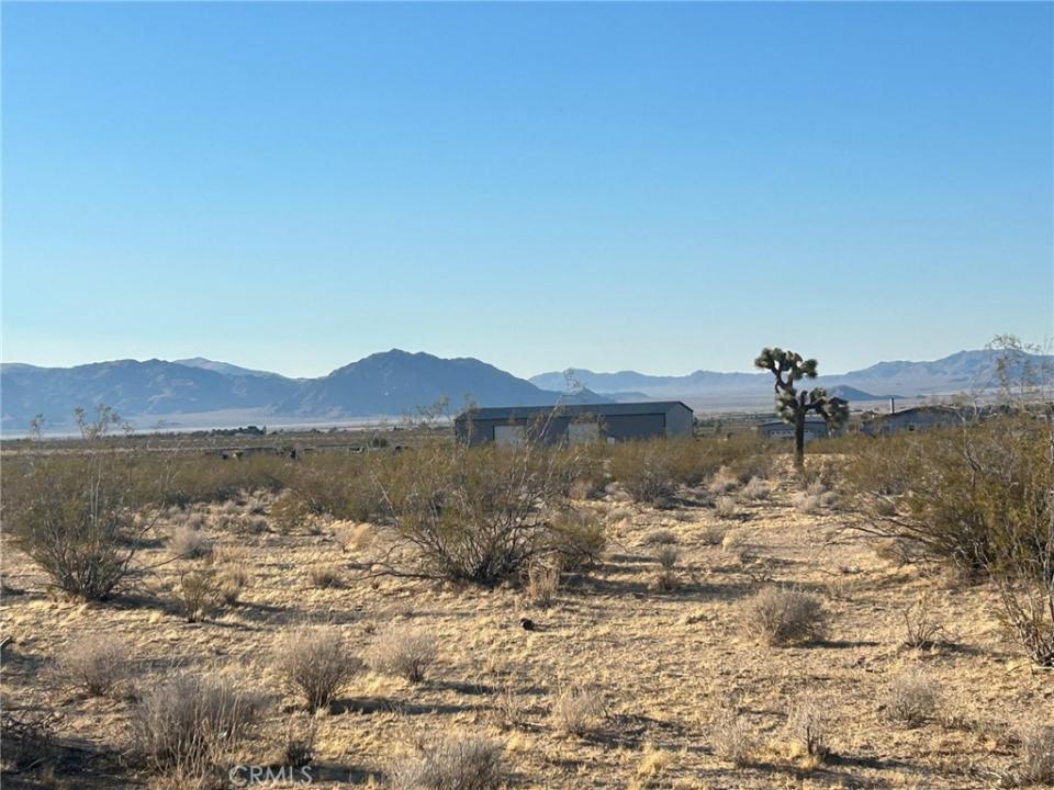 9 Midway Ave, Lucerne Valley, 加利福尼亚州 92356, 美国