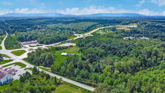 2528 E. First St, Crossville, Tennessee 38555, Estados Unidos