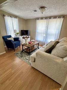 201 S West 413 W. Maple, Stillwater, 오클라호마 74074, 미국