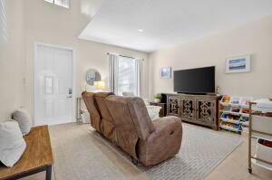 4451 Lake Lucerne Circle, West Palm Beach, 佛罗里达州 33409, 美国