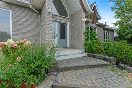 1270  Rue Cayouette, Saint-Hyacinthe, 魁北克省 J2T 4T7, 加拿大