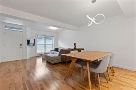 2149  Rue Frontenac, Montréal (Ville-Marie), Quebec H2K 2Z5, Canada