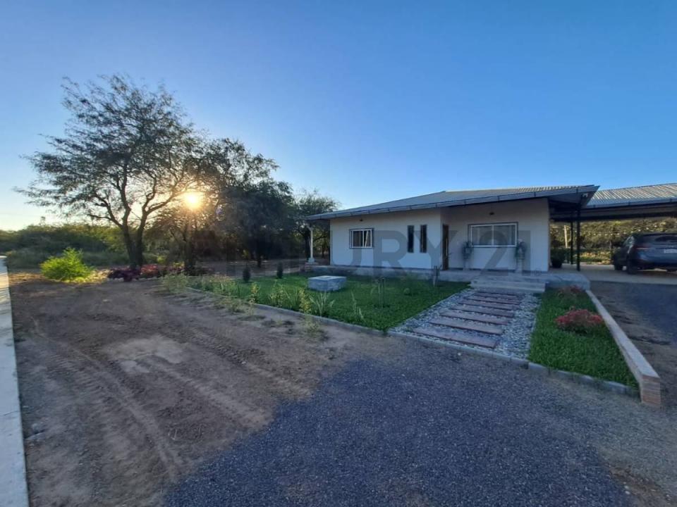 calle Amistad , Loma Plata, Boquerón 00001, Paraguay