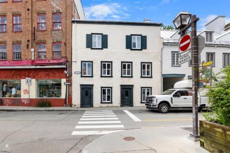 895A  Rue St-Vallier E., Québec (La Cité-Limoilou), Quebec G1K 3P9, Canadá