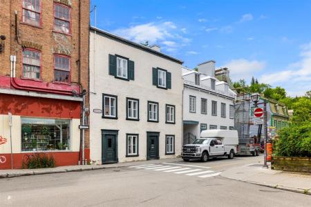 895A  Rue St-Vallier E., Québec (La Cité-Limoilou), Quebec G1K 3P9, Canadá