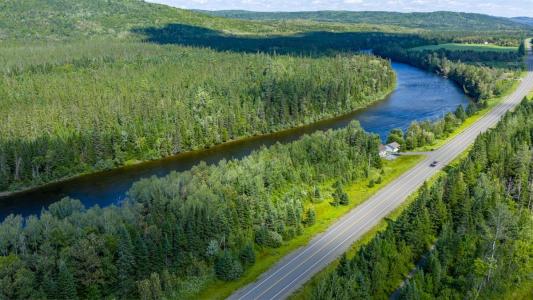 1727 Av. de la Madawaska, Dégelis, Quebec G5T 1P5, Canada