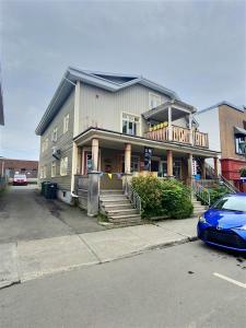 418-420 Rue LaFontaine, Rivière-du-Loup, 퀘벡주 G5R 3B7, 캐나다