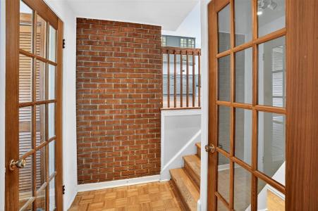 129  Av. de Yonge Crescent, Pointe-Claire, Quebec H9R 2M1, Kanada