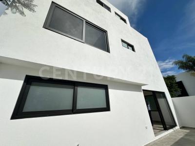 PARQUE MICHOACÁN, LOMAS DE ANGELÓPOLIS III ,, Ocoyucan, Puebla 72850, Meksyk