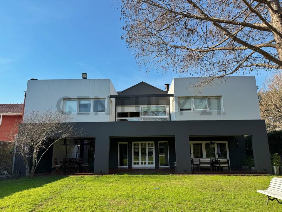 19 e/ 506 y 507 2574, La Plata, GBA Sur 1897, Argentina