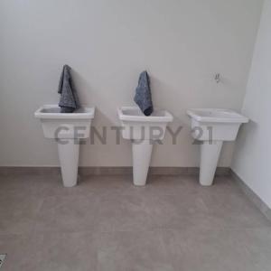 Z/ QUITANILLA CONDOMINIO DINASTIA DPTO 3A PISO 3RO SN, Este, Cochabamba 00000, Bolivia