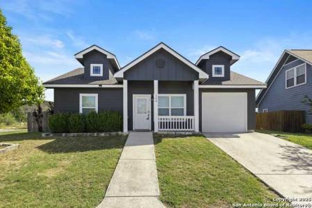 100 Jasper Ln, Kerrville, Texas 78028