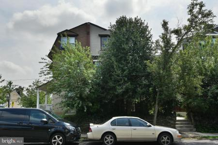 302 W Earlham Ter, Philadelphia, Pennsylvania 19144, USA