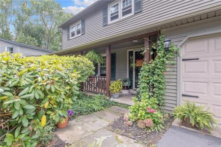 8011 Thyme Circle, 黏土, 紐約州 13090, 美國