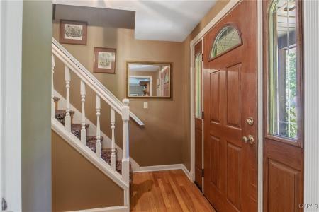 8011 Thyme Circle, 黏土, 紐約州 13090, 美國