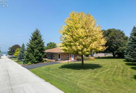 347 Hidden Beach Road, Marblehead, Ohio 43440, USA