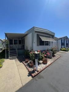 12550 Carson #87, Hawaiian Gardens, California 90716, USA