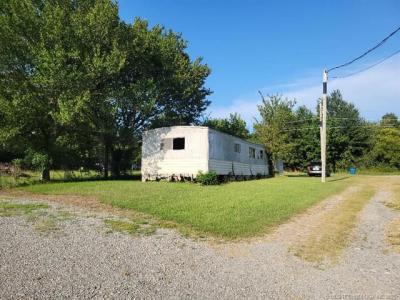 525 SW 3rd Street, Krebs, Oklahoma 74501, USA