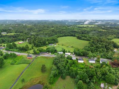 101 Steele Lane, McKee, Kentucky 40447