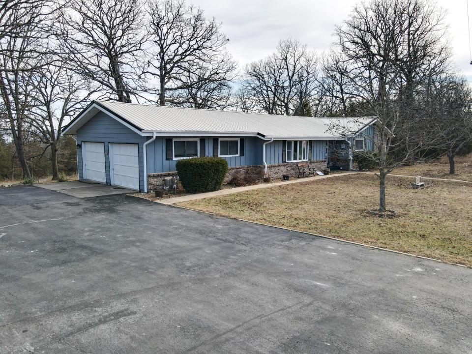 22455 County Road 203, Wheatland, Missouri 65779