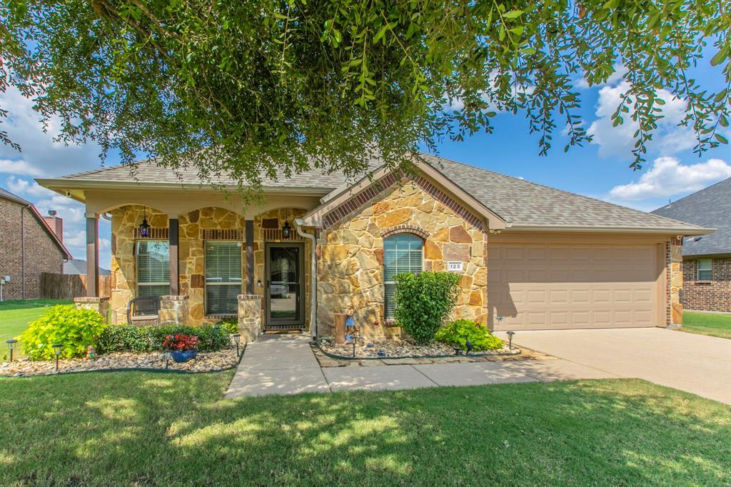 125 Sumac Drive, Waxahachie, Texas 75165
