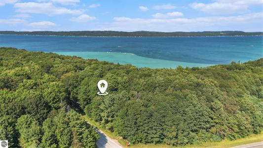 313 Shorewood Drive, Frankfort, Мичиган 49635, Соединенные Штаты