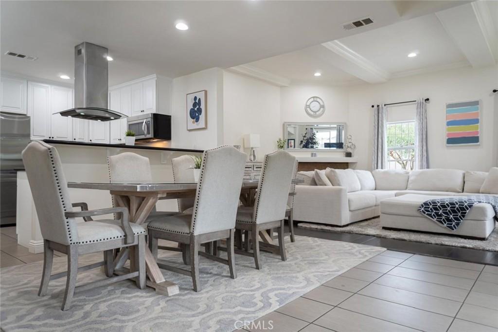 7806 Crenshaw Boulevard, Los Angeles, California 90043