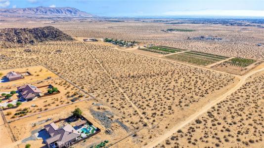 2222 Ottowa Road, Apple Valley, California 92307, Estados Unidos