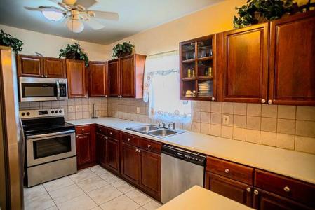 Leeward Palms Family Home, Leeward, 普羅維登夏, 特克斯和凱科斯群島