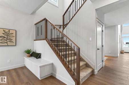 104 LILAC CLOSE, Leduc, Alberta T9E 1R3, Canada