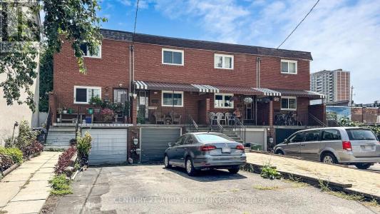 49 NOBLE STREET, Toronto (roncesvalles), Ontario M6K 2C7, Canadá