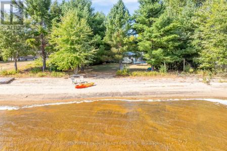 920 PAPINEAU LAKE ROAD, Hastings Highlands (wicklow Ward), Ontario K0L 2R0, Canada