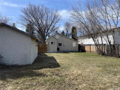 1432 105TH STREET, North Battleford, Saskatchewan S9A 1T3, Canada