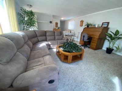 126 NICKERSON AVENUE, Hinton, Alberta T7V 1A4, Kanada