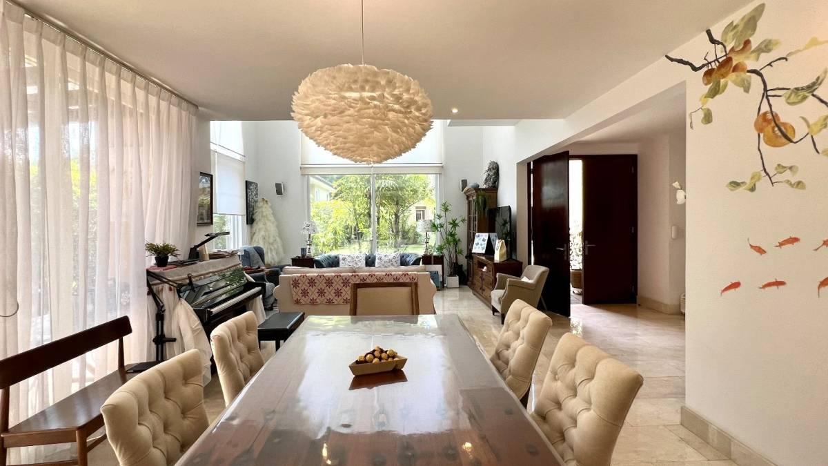  , San Rafael Escazú, San José 00001, Costa Rica