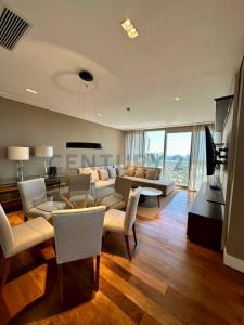 Congreso de Colombia del 70 , Mburucuyá, Asunción 00001, Paraguay