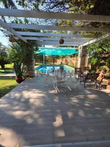 Avenida del Peñon y del Maestro , Limpio, Central 00001, Paraguay