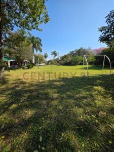 Avenida del Peñon y del Maestro , Limpio, Central 00001, Paraguay