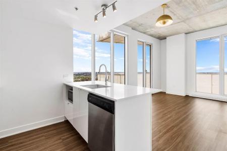 1180  Rue du Sussex, Montréal (Ville-Marie), Quebec H3H 0B5, Canada