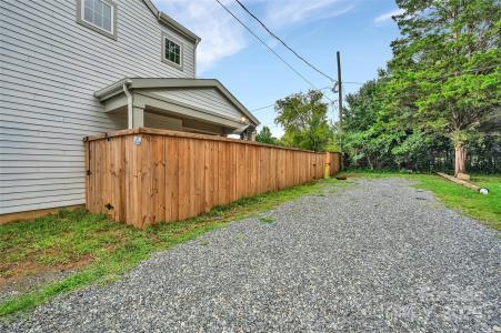 231 Hoskins Avenue Drive, Charlotte, 北卡罗来纳州 28208, 美国