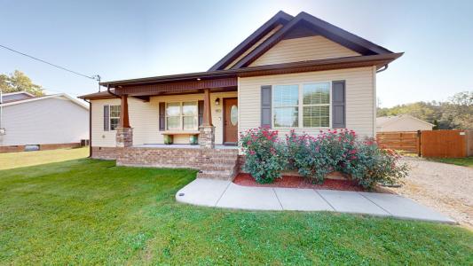 180 Lakeview Street, Manchester, Tennessee 37355, USA