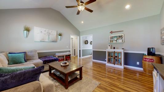 180 Lakeview Street, Manchester, Tennessee 37355, HOA KỲ