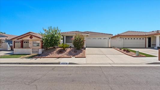 28310 Calle Lustrosos, Menifee, California 92585